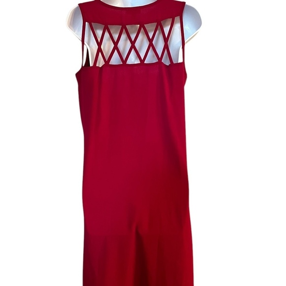 Red Sleeveless Open Flared Tunic | Criss Cross Back Detail - Picture 4 of 6
